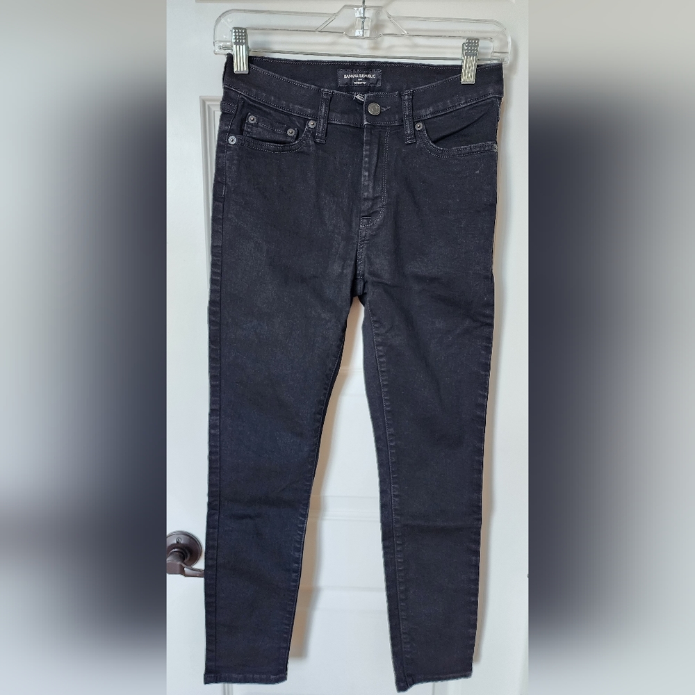 Women's Banana Republic skinny fit black jeans, size 2 petite